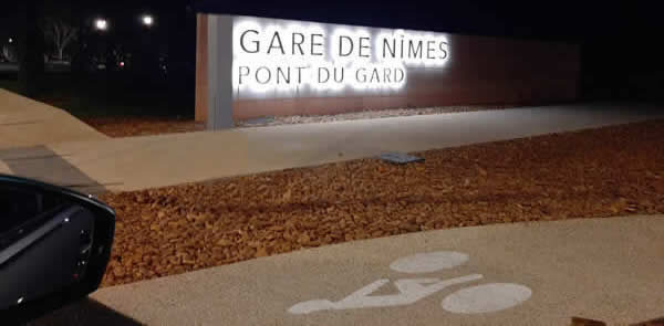 Gare TGV de Nîmes Pont du Gard
